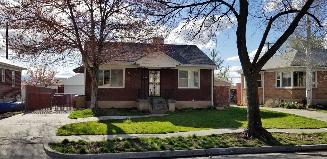 Primary Photo - 2124 S Texas St