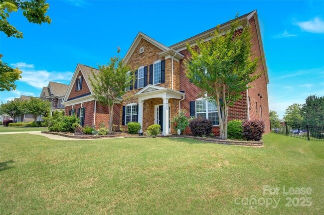 Building Photo - 2805 Julian Glen Cir
