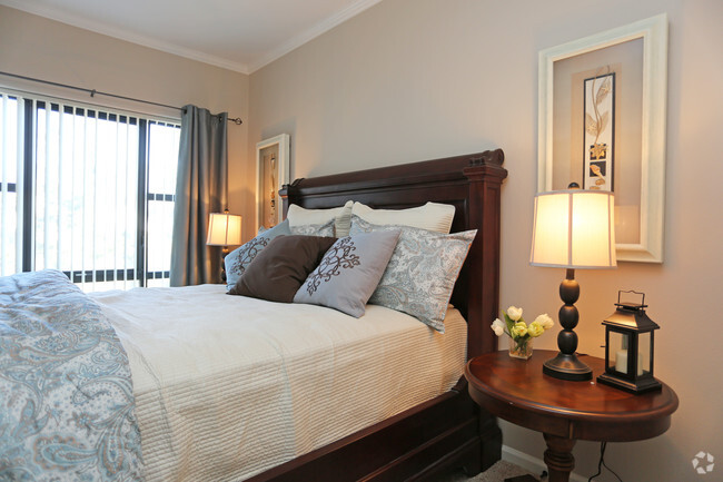 Guest Bedroom - Pasadena Gateway Villas Apartment Homes