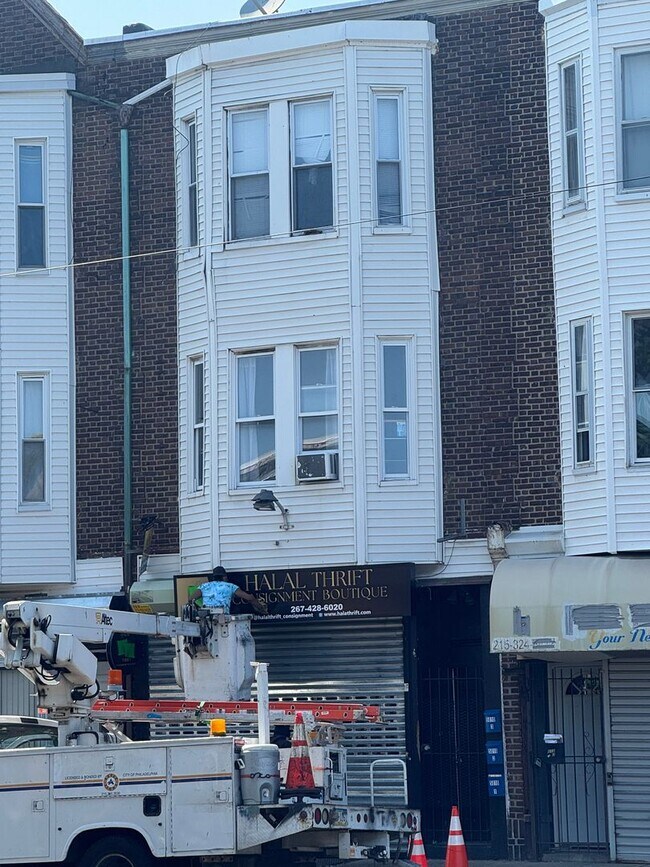 Building Photo - 5010 Old York Rd