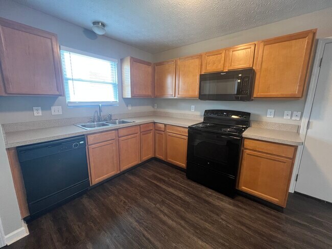 Building Photo - 9335 Polaris Green Dr