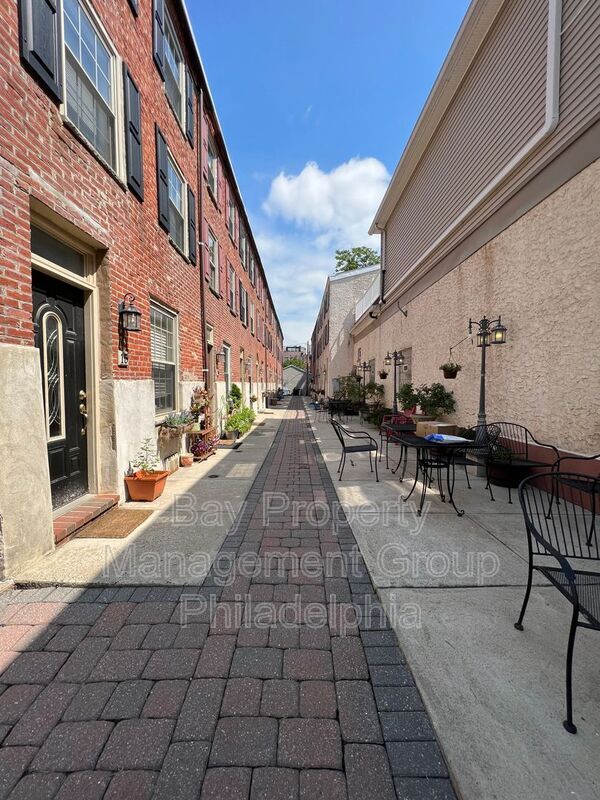 Building Photo - 525 Fitzwater St