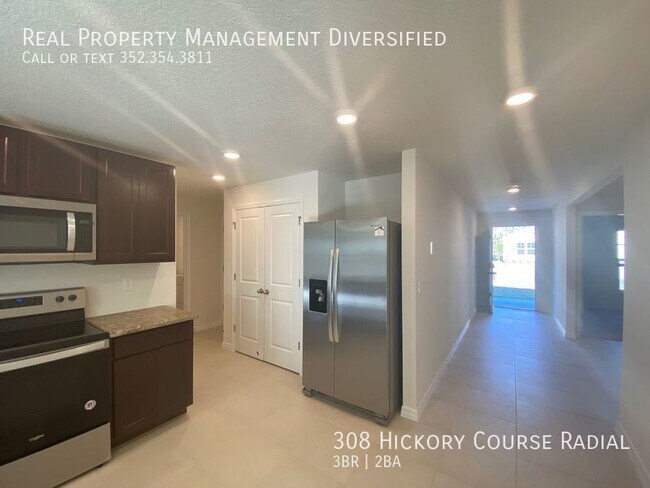 Foto del edificio - 308 Hickory Course Radial