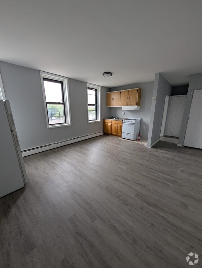 Building Photo - 416 Amboy Ave