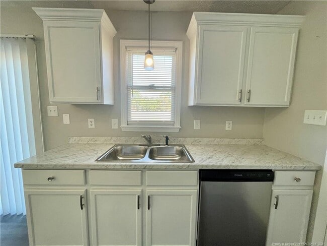 Foto del edificio - 184 Brandywood Ct