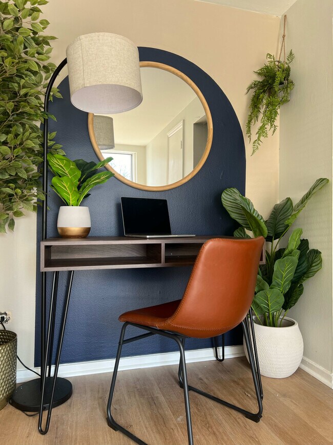 Foto del edificio - 912 E St Charles Rd