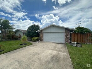Building Photo - 2435 Sykes Creek Dr