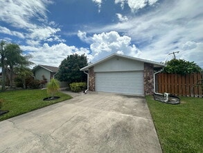 Building Photo - 2435 Sykes Creek Dr