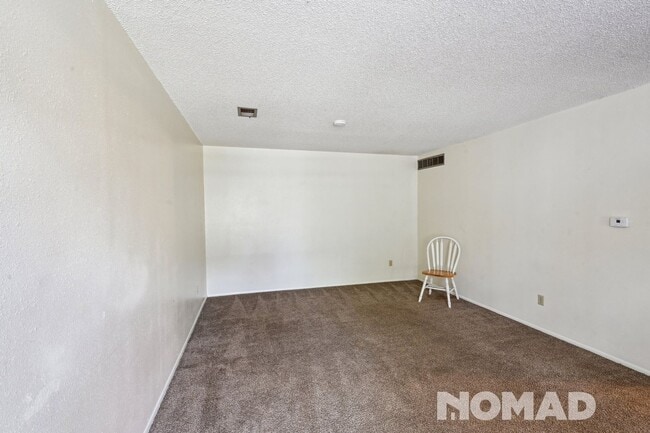 Building Photo - Charming 2BR Townhome in Aurora