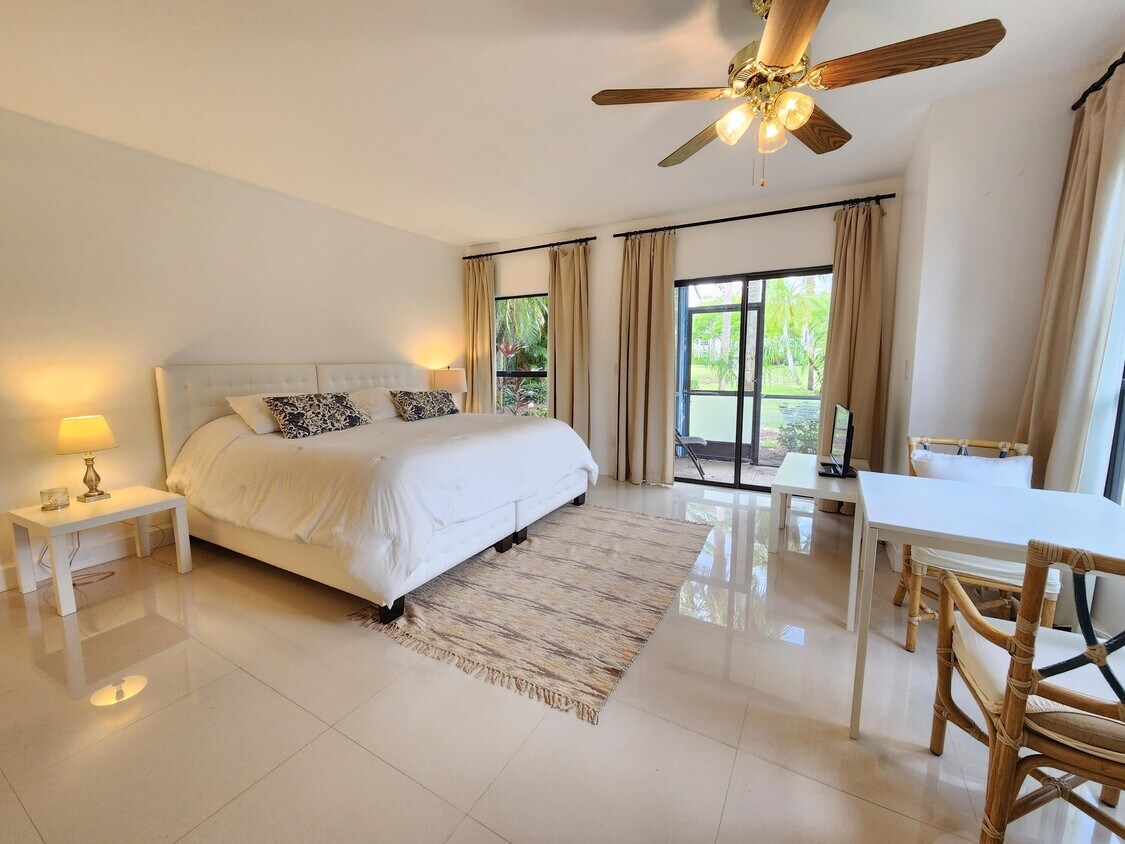 Foto principal - 11863 Wimbledon Cir