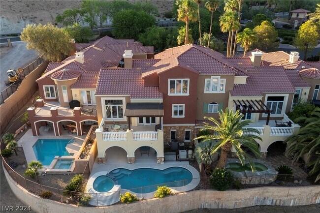 Foto del edificio - 6 Cerchio Alto