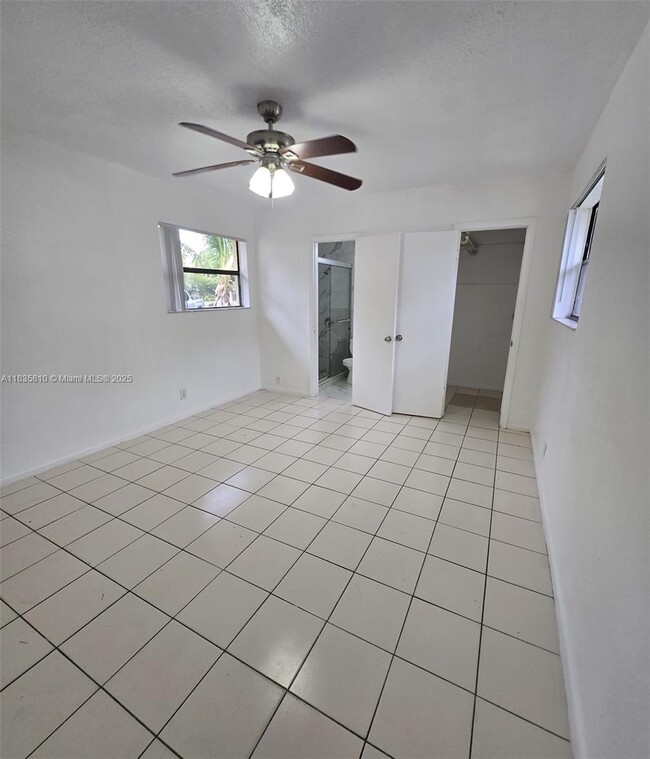 Foto del edificio - 1905 SW 11th St