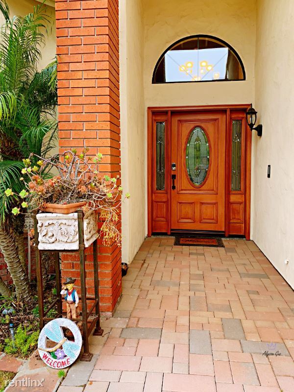 Building Photo - 4 br, 3 bath House - 3106 Unicornio St