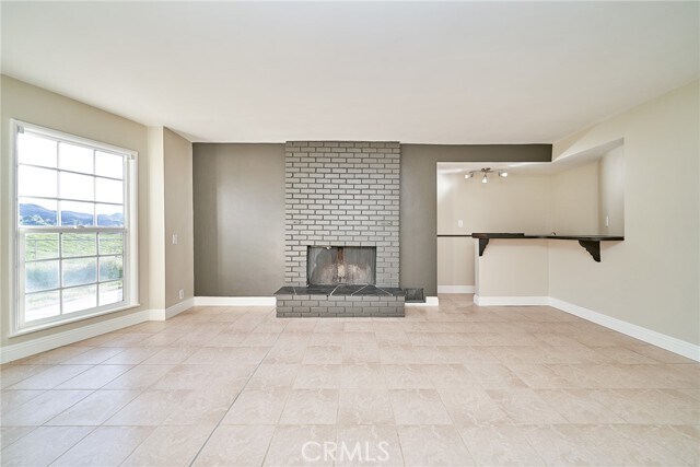 Building Photo - 44500 Los Caballos Rd