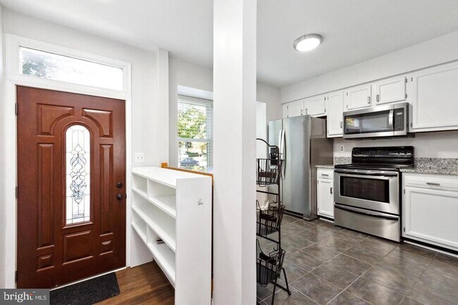 Foto del edificio - 9525 Clocktower Ln