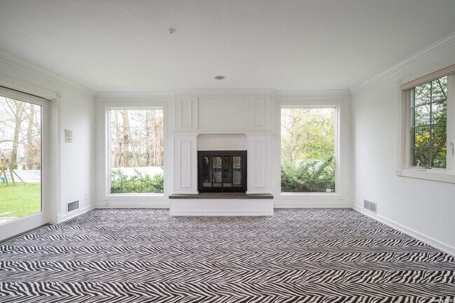 Building Photo - 50 Oriole Dr