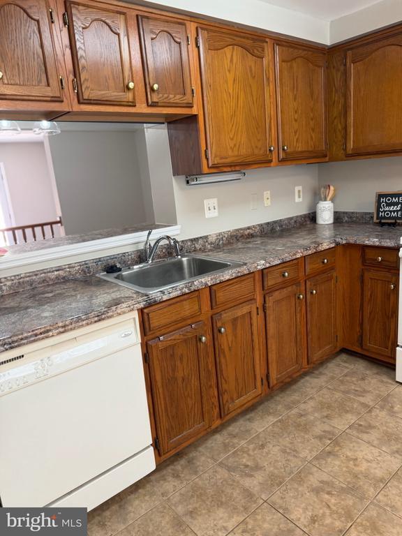 Foto del edificio - 6810 Ericka Ave