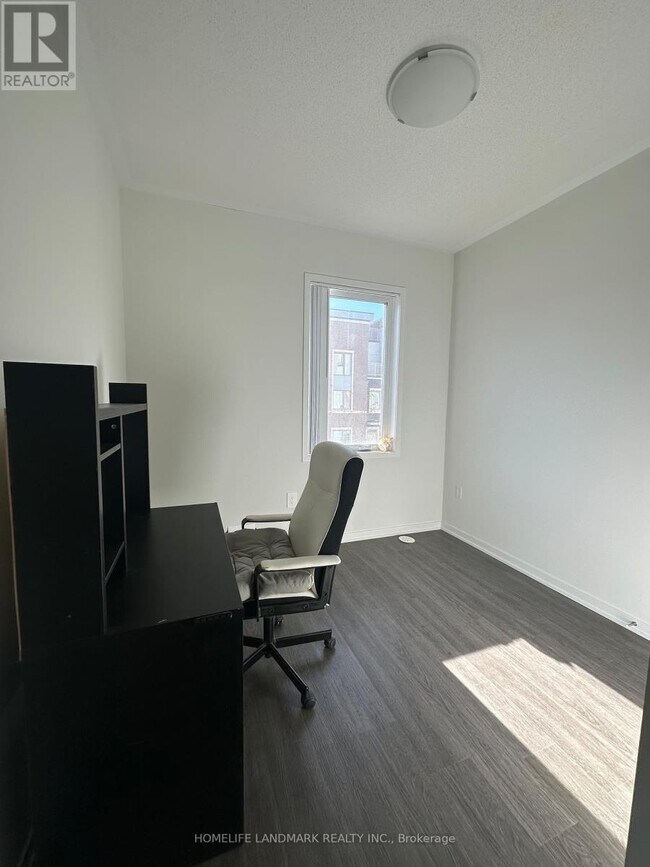 Photo du bâtiment - 30 Almond Blossom Mews