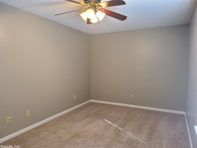 Foto del edificio - 35 Coach Ct