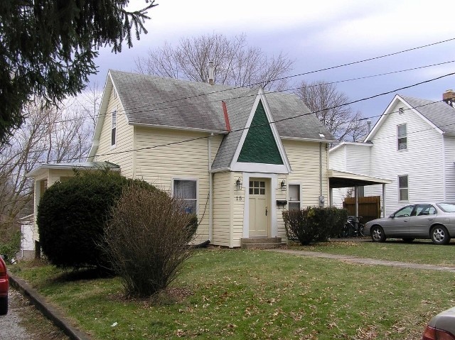 Building Photo - 15 Maple St