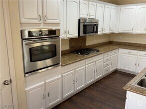Building Photo - 856 S Colina Alta Pl