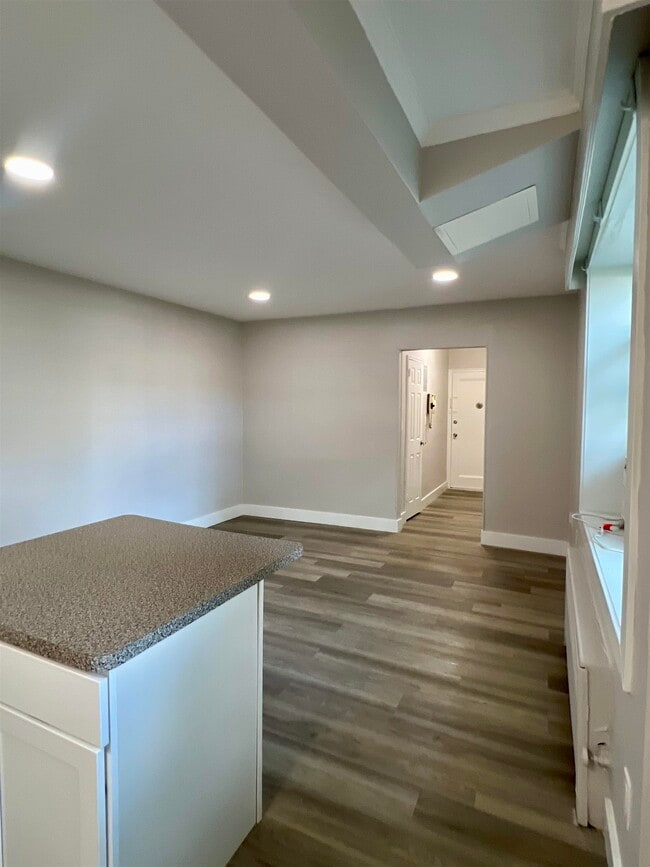 Building Photo - 7312 JFK Blvd E