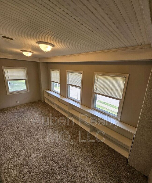 Foto del edificio - 5400 Harrison St