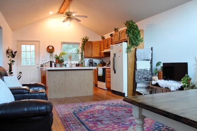 Foto del edificio - 28 Brown Hollow Ln