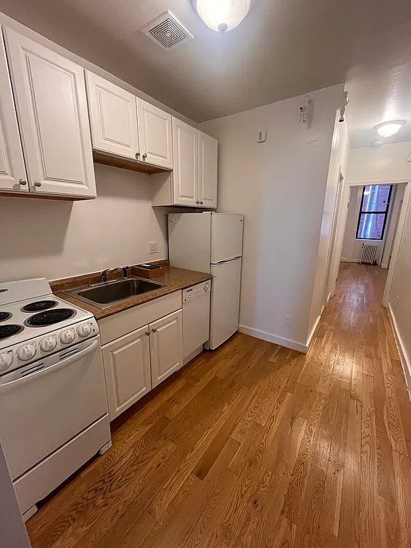 Foto del edificio - 630 Tenth Avenue