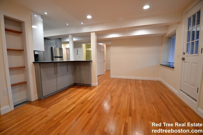 Foto del edificio - 1804 Beacon St