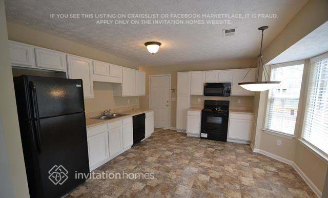 Foto del edificio - 1059 Shadow Lake Dr