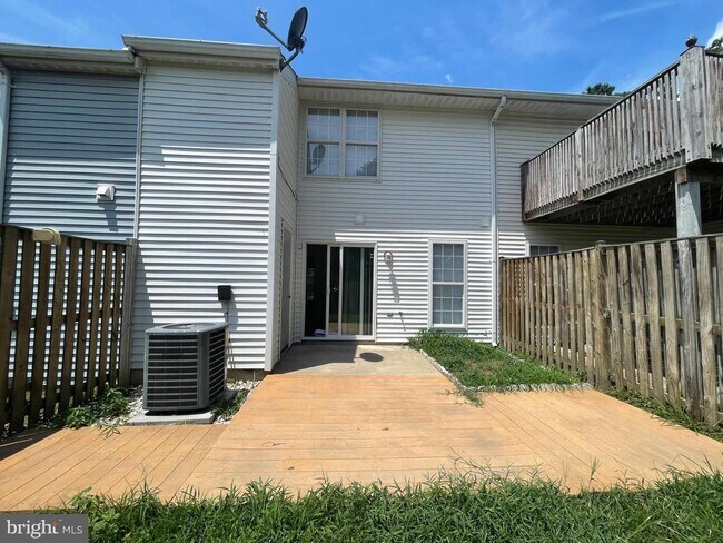 Building Photo - 47758 Devin Cir