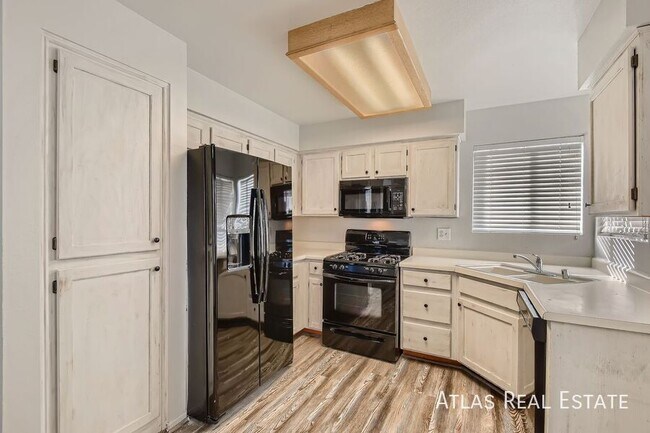 Building Photo - 348 Dockside Ct