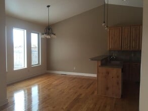 Building Photo - 725 Mississippi Dr