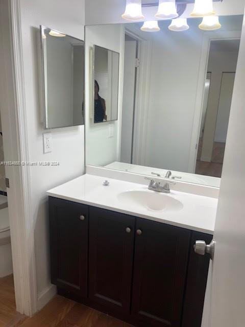 Foto del edificio - 9909 Twin Lakes Dr