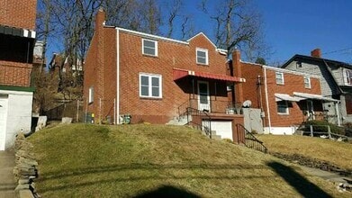 Building Photo - 1227 Bellaire Pl