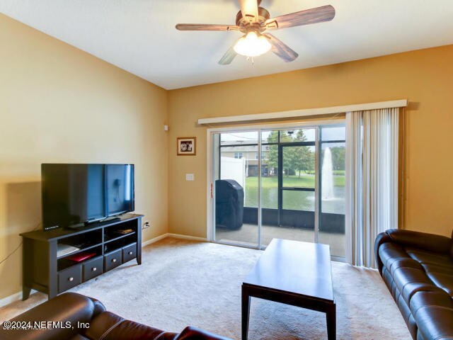 Building Photo - 12998 Sunset Lake Dr
