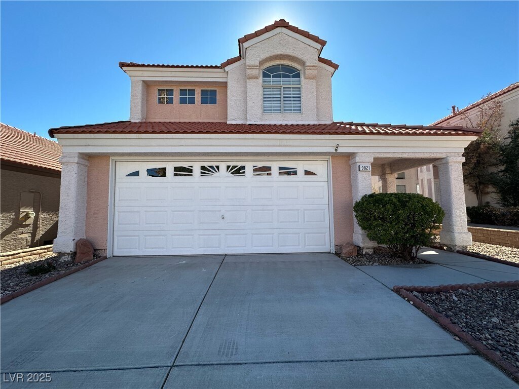 Foto principal - 9821 Cactus View Ave