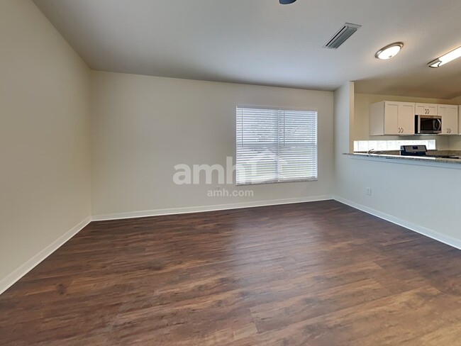 Building Photo - 14335 Moon Flower Dr