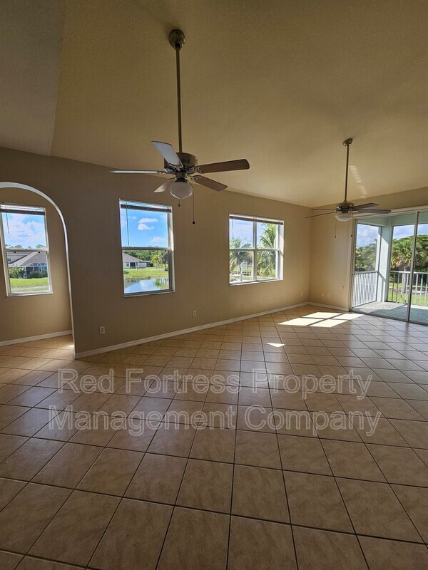 Building Photo - 4202 Liron Ave