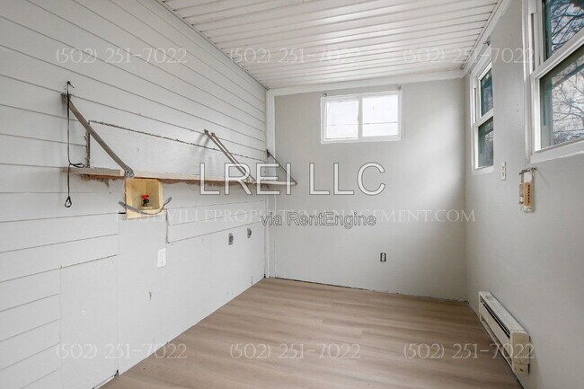 Foto del edificio - 1747 E Oak St