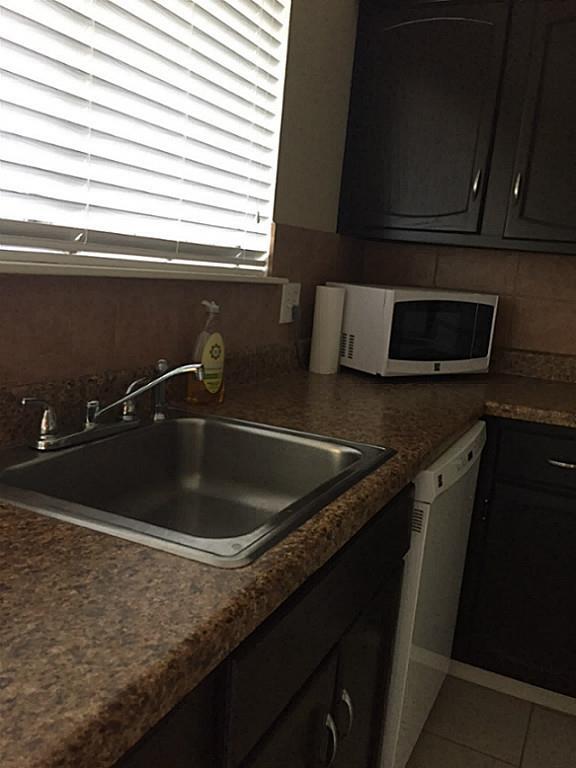 Building Photo - 6401 Deihl Rd