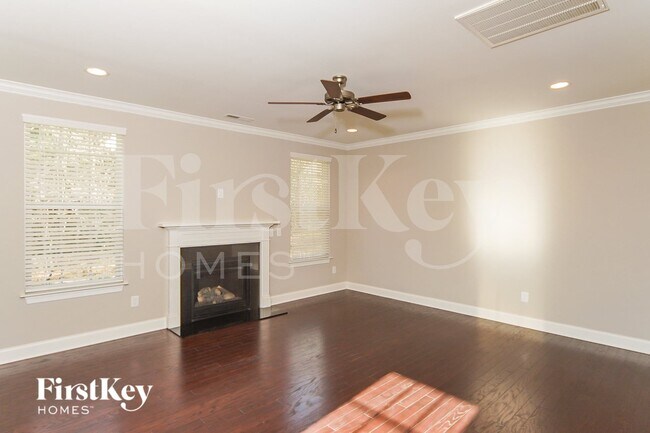 Foto del edificio - 434 Salem Grace St