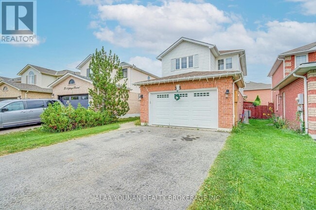 Building Photo - 35 Nightingale Crescent