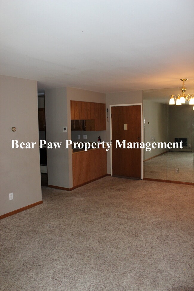 Photo - Condo in North Evergreen!