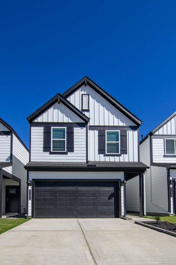 Foto principal - 3121 Crown Gate Dr