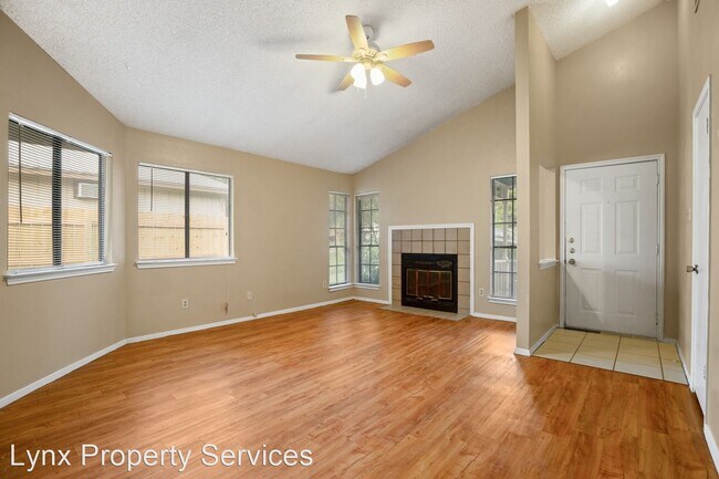 Foto del edificio - 3 br, 2 bath House - 12308 Cedarspur Rd
