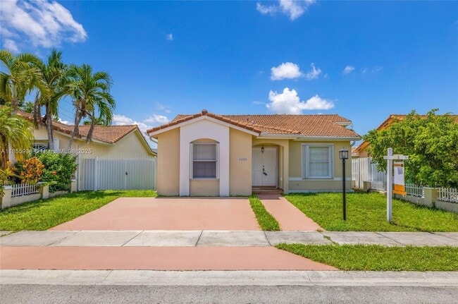 Photo - 14208 SW 23rd St House