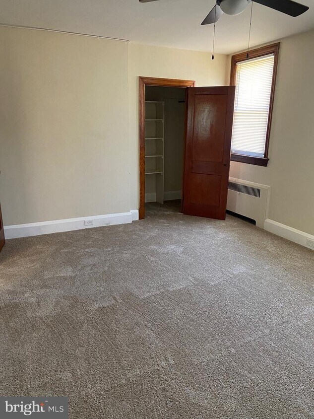 Foto principal - 4041 Wilkens Ave