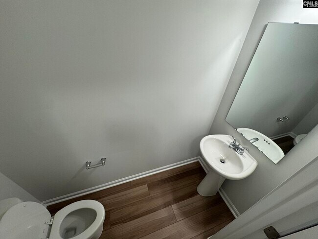 Foto del edificio - 417 Eclipse Ln